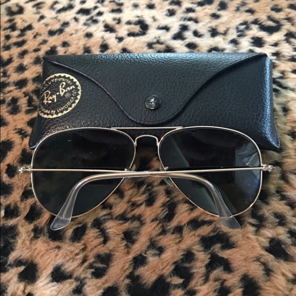 Women’s aviator raybans - Picture 2 of 3